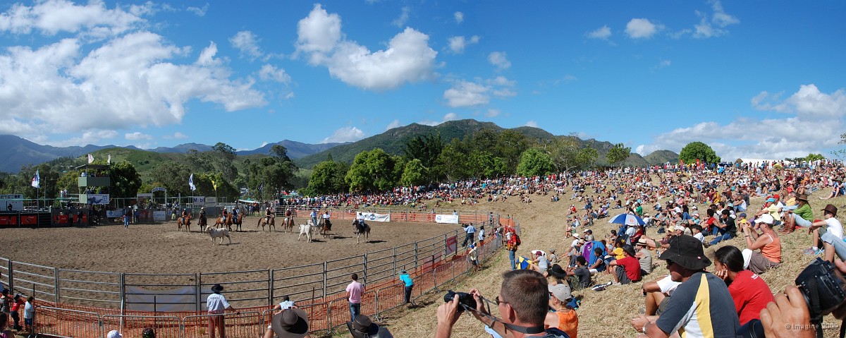 10.47- Les spectateurs du rodeo.JPG